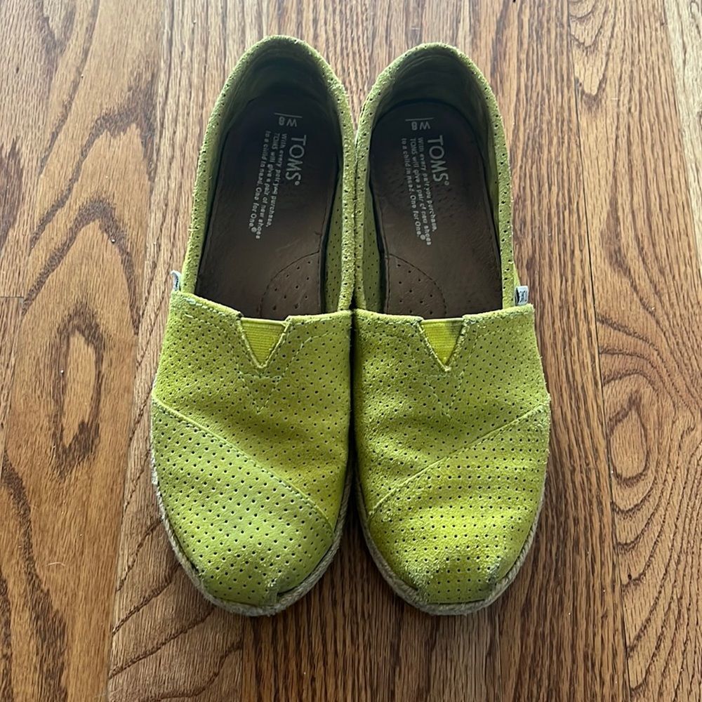 Toms shoes
